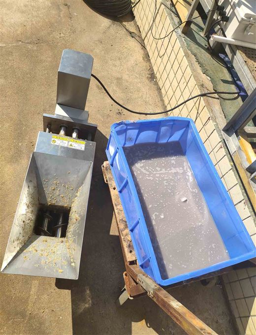 废膜渣脱水减重机